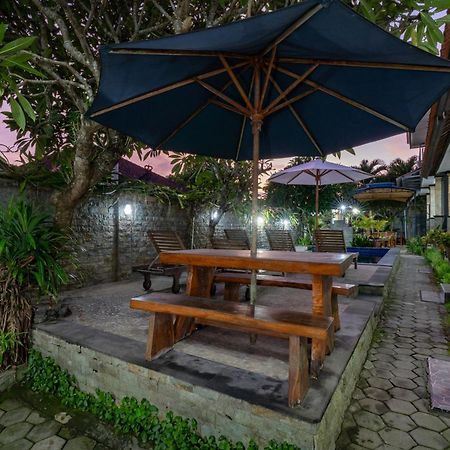 Widia Homestay Nusa Lembongan Exterior photo