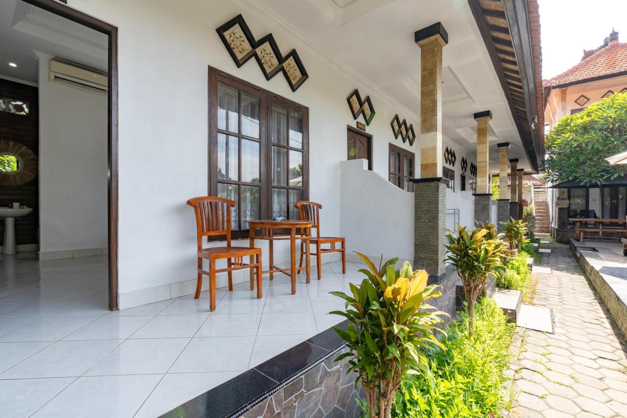 Widia Homestay Nusa Lembongan Exterior photo